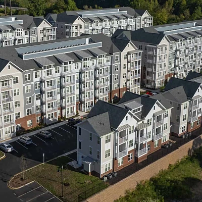 Commonwealth Apartments